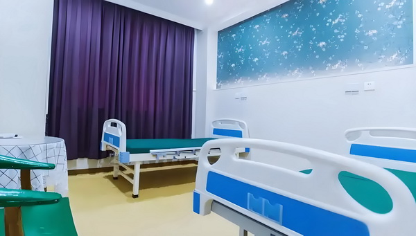 多少分能入深圳户口_女人老了，走不动了，这2件事最好守口如瓶，这才是真聪明 及最老院、女人老了